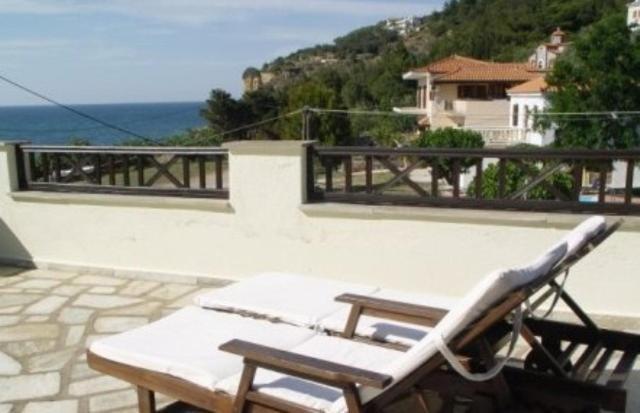 Pleoussa Studio&Apartments Skopelos Extérieur photo