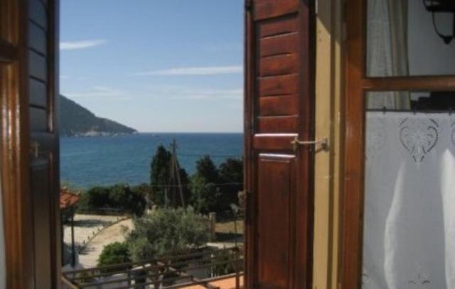 Pleoussa Studio&Apartments Skopelos Extérieur photo