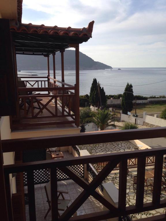 Pleoussa Studio&Apartments Skopelos Extérieur photo