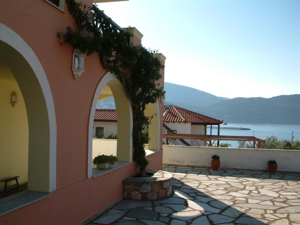 Pleoussa Studio&Apartments Skopelos Extérieur photo