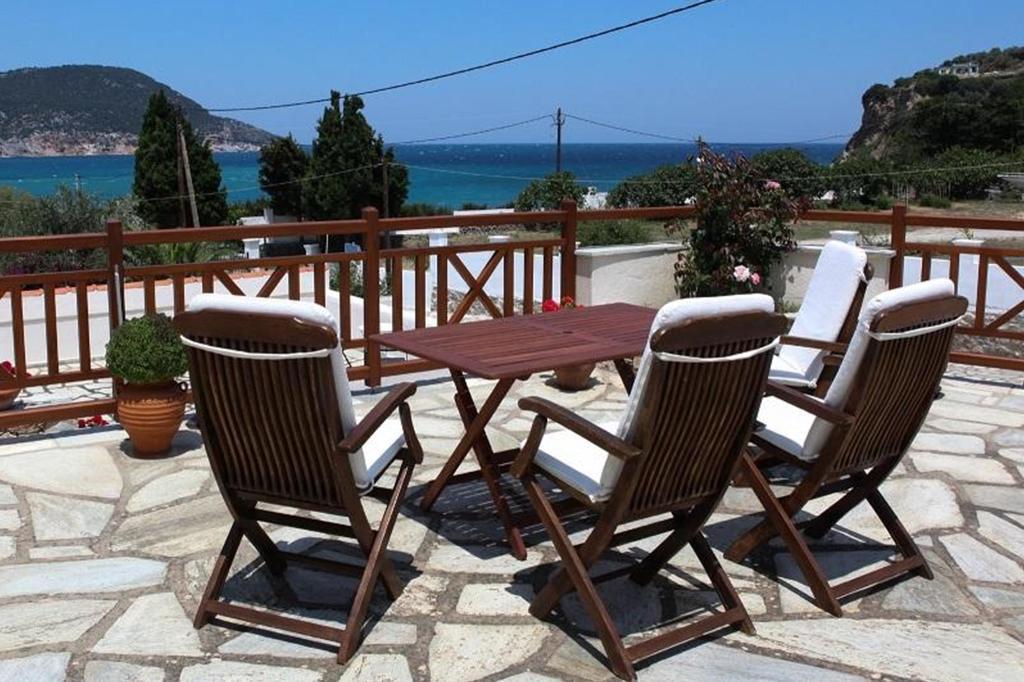 Pleoussa Studio&Apartments Skopelos Extérieur photo