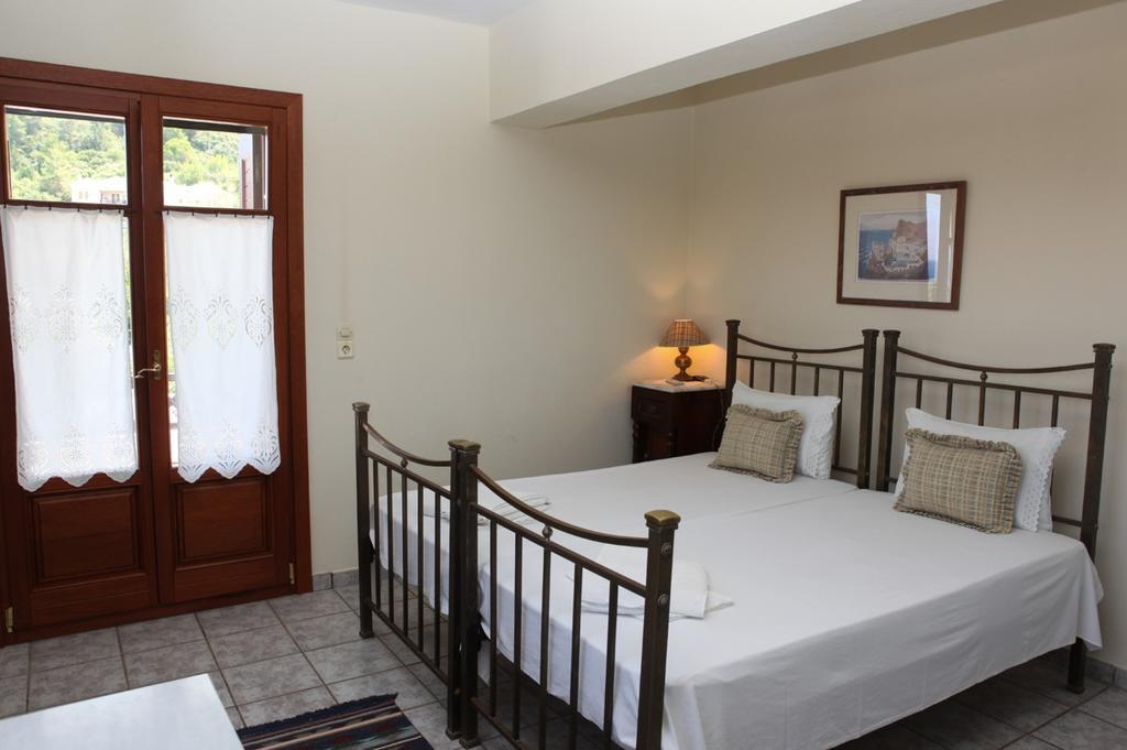 Pleoussa Studio&Apartments Skopelos Extérieur photo