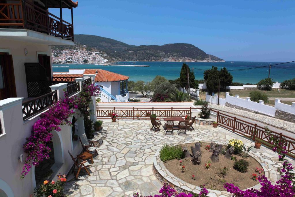 Pleoussa Studio&Apartments Skopelos Extérieur photo